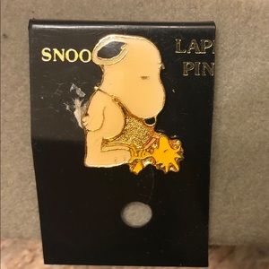 Peanuts Snoopy Pin
